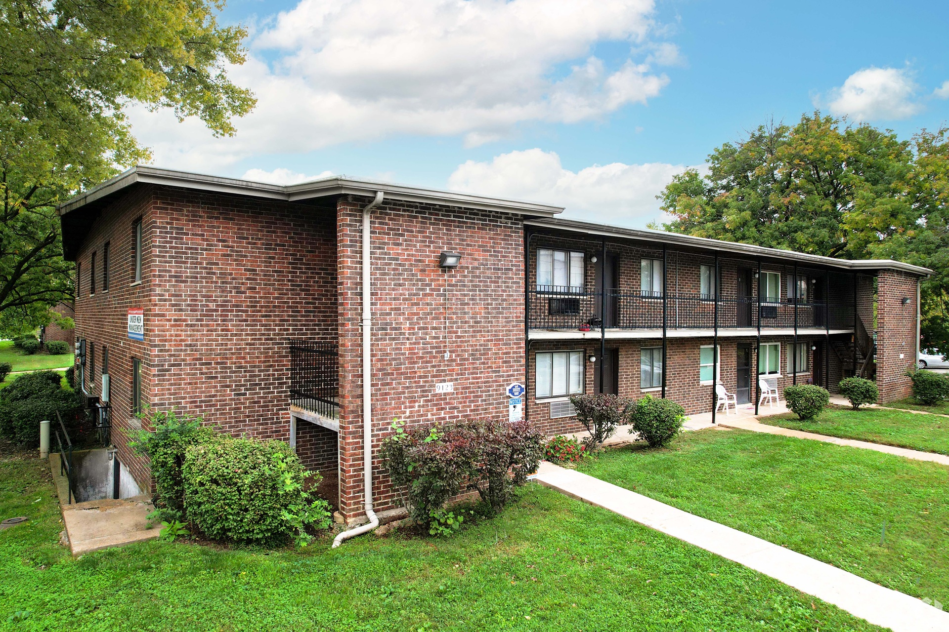 Springwood  Apartments exterior view in Saint Louis Missouri