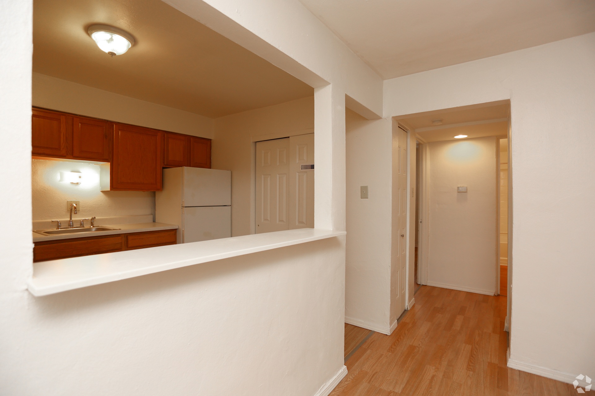 Springwood Apartments kitchen in Saint Louis, MO