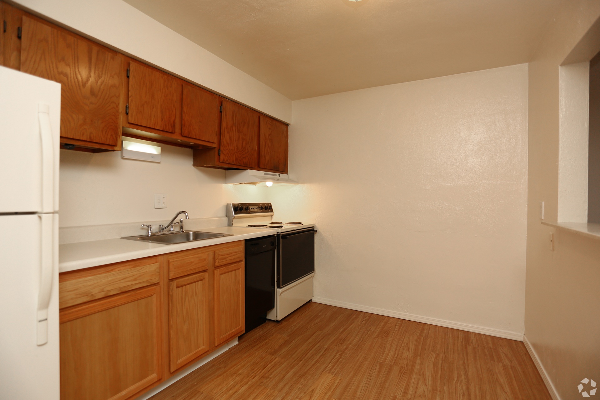 Springwood Apartments kitchen in Saint Louis, MO